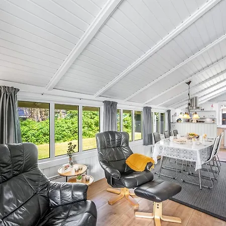 Penka - 550m To The Fjord By Interhome Feriehus *